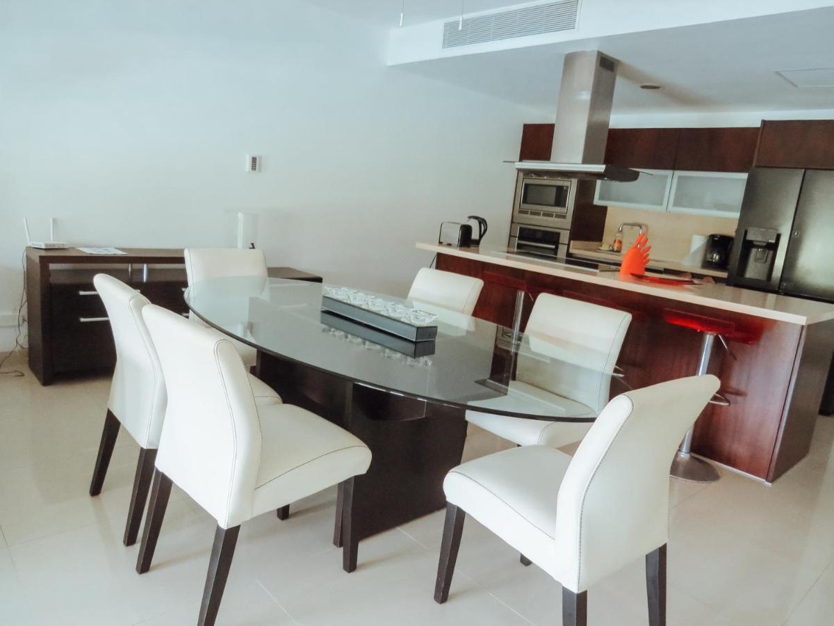 Impecable Y Lujoso Departamento Frente Al Mar En Mareazul Del Club De Golf Corasol Apartamento Playa del Carmen
